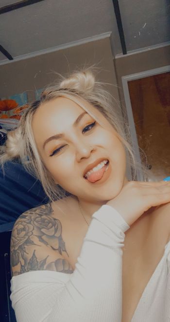 nude paulinathepaag showing custom content selfie