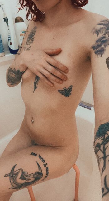 pea_ches98 OnlyFans exhibitionism selfie