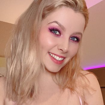 nude peaceofcak3free showing live