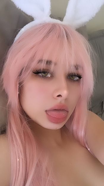 nude pinkbabydolll posting united states selfie