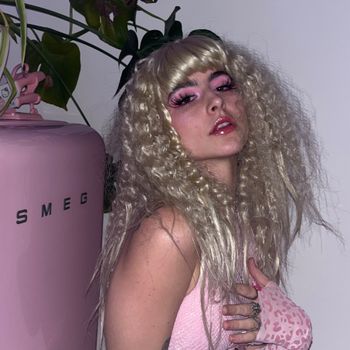 nude pinkmvschi bratty