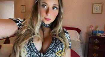 nude premium_alexiss posting messaging selfie