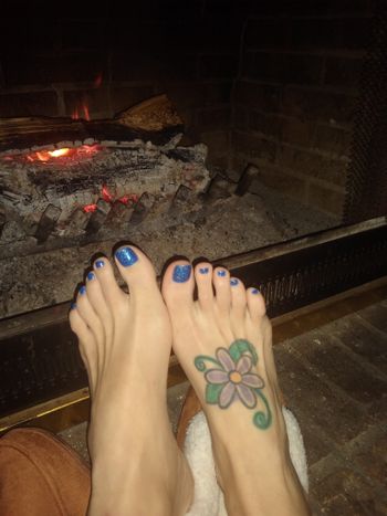 nude promasefeet90 showing feet