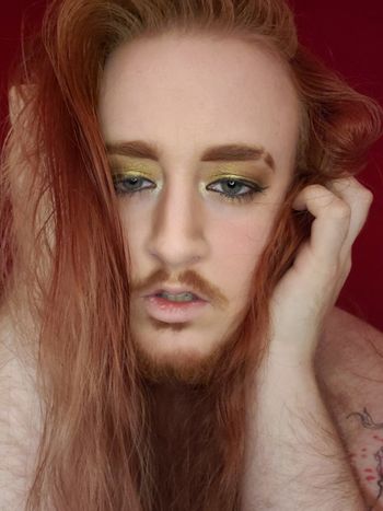 nude pterablecompany showing trans selfie