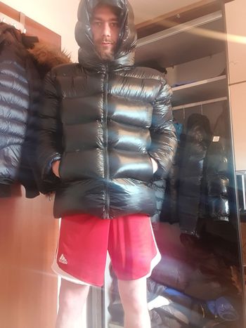 pufferjacketheaven OnlyFans Germany selfie