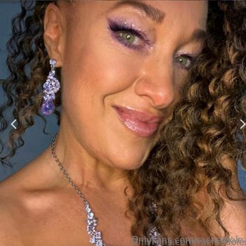 nude racheldolezal posting pvv selfie