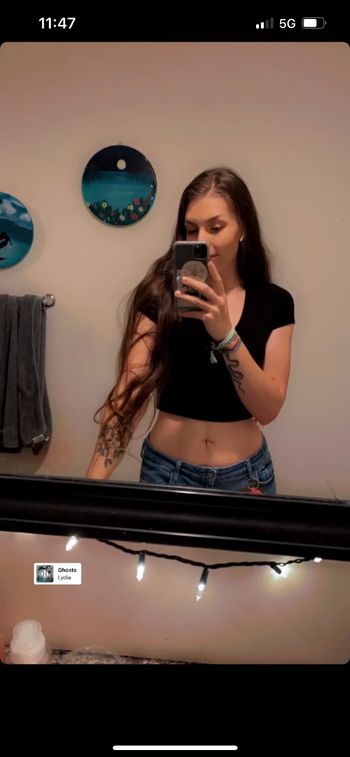 nude rae_chill United States