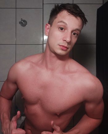 nude rafaelmelllo recording male selfie