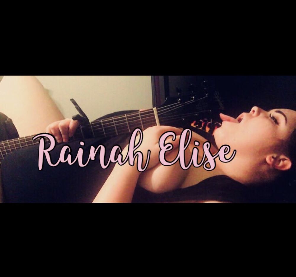 nude rainahelise model