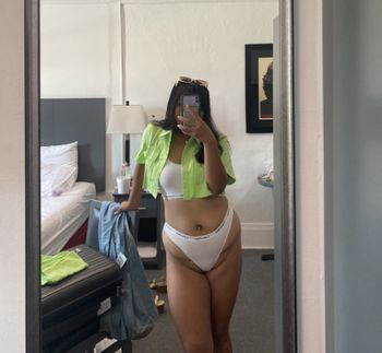 nude ramirezwifeyyy recording custom content