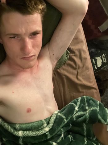 nude rangerdick99 posting male selfie