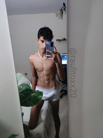 nude raulitoxx20 doing pvv selfie