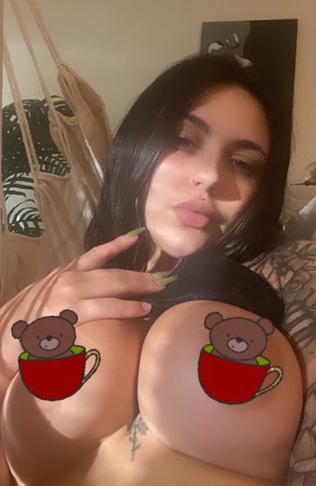 nude rawflower doing custom content