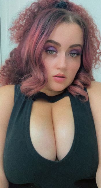 nude redheadpeach showing snapchat selfie