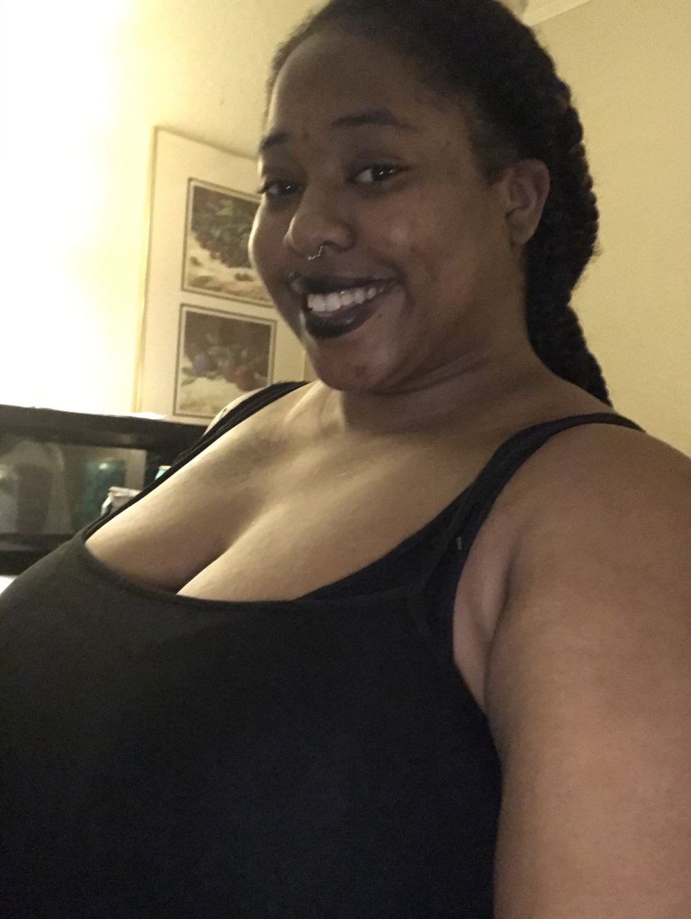 riahisbossy OnlyFans showing bbw