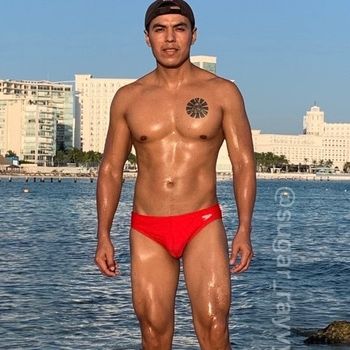 nude romancruz posting mexico selfie