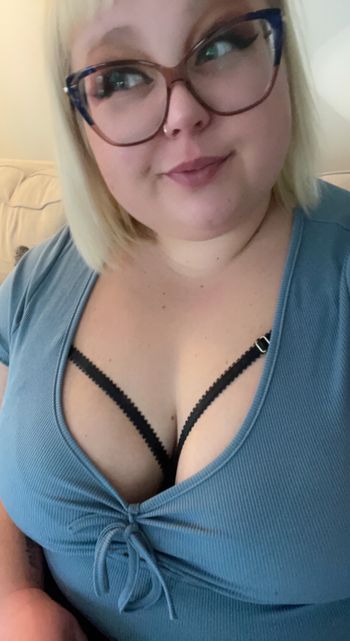 nude rosalieeliza leaking bbw selfie