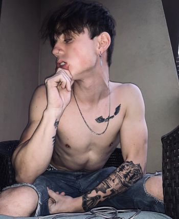 nude ryan.bendon posting tiktok