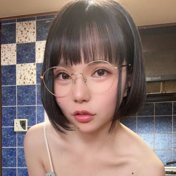 nude sakurachat1218 showing japanese selfie