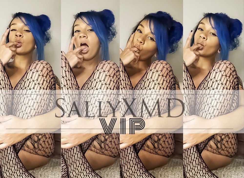 sallyxmdvip OnlyFans posting nude