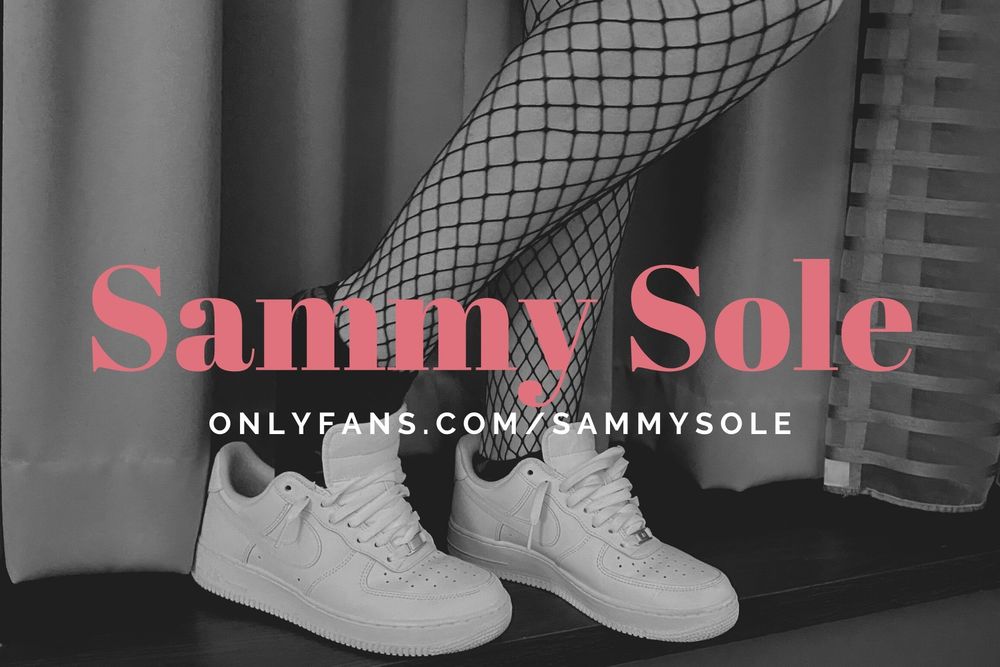 sammysole OnlyFans doing feet