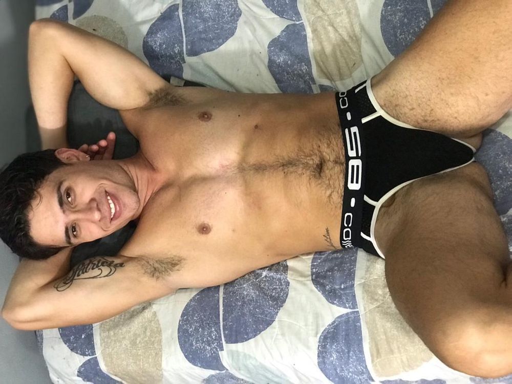 santiusme OnlyFans recording gay