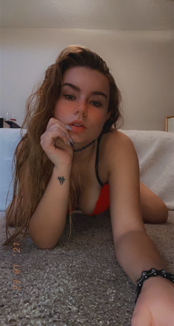 nude sarahbubbles doing latina selfie