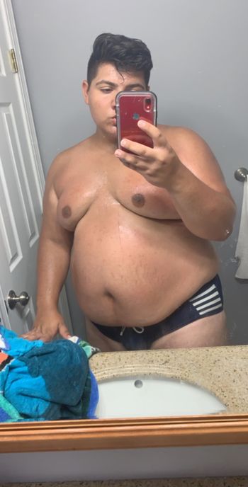 nude sexychub male selfie