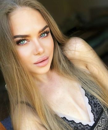 nude sexyliska recording ukraine selfie