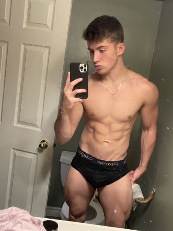 nude shrededboi69 recording 18 or 19 selfie