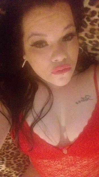 nude sluttychunk leaking slut selfie