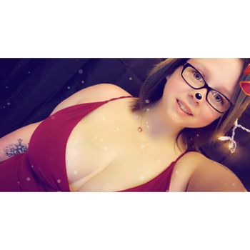 nude smoke_show94 posting canada selfie