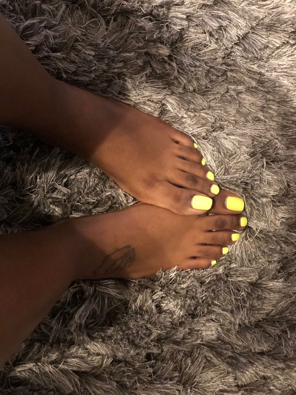 sneakersolesandtoes OnlyFans leaking ebony