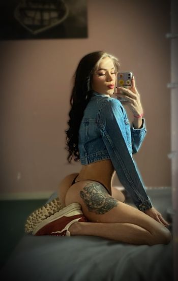 nude sofidoll94 doing trans selfie