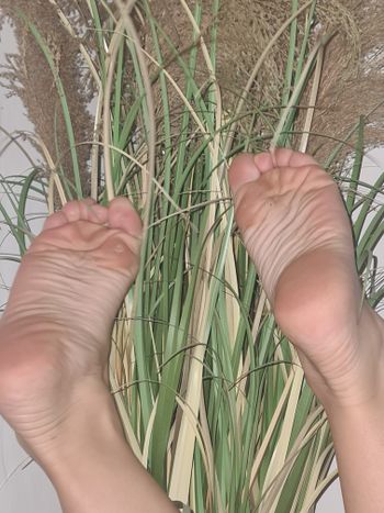 nude soothingsoles26 posting messaging