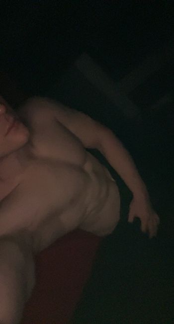 spiderman_boii OnlyFans messaging selfie