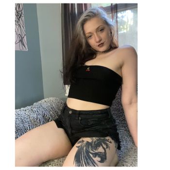 nude steviebbxx posting custom content