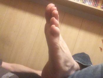 nude str8altfeetuk leaking submissive