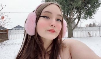 nude strawberryshortcakeee recording custom content selfie