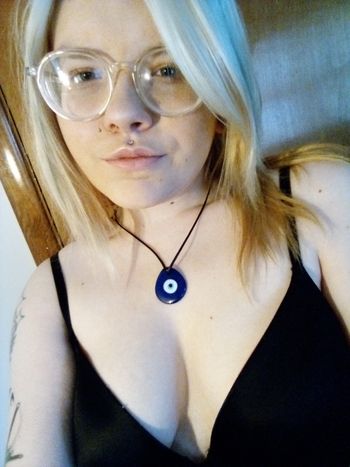 nude succubusbabyxo recording nude selfie