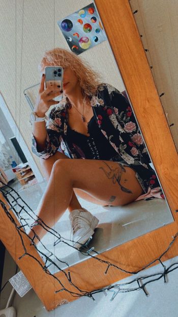 nude sugarpeachlove doing streamer