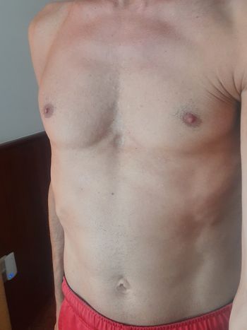 nude superdeoc posting uruguay selfie