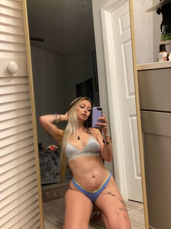 sweeetbbyrays OnlyFans latina selfie