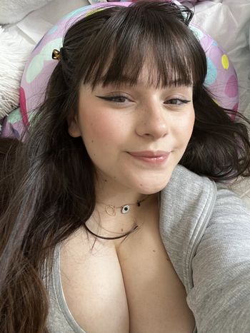 nude sweetolivia19 showing big tits