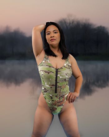 nude tactical_pinay posting messaging selfie