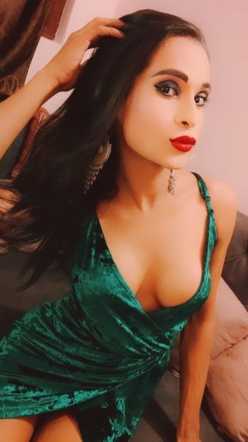 tanushemale21 OnlyFans India selfie