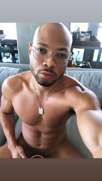 tariq_hastings OnlyFans male