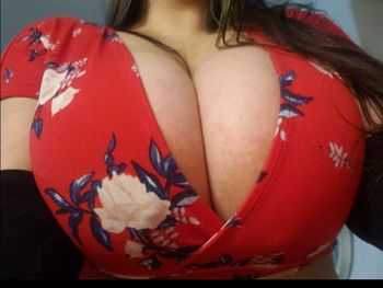 tastybbyy OnlyFans big tits