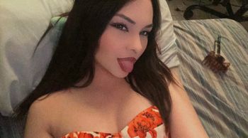 nude tayylerss latina