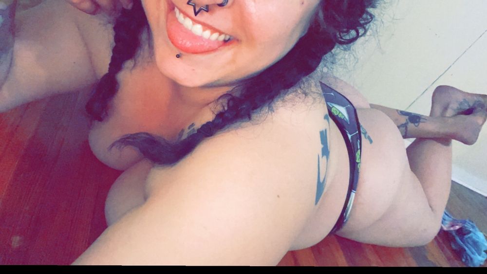 thatnerdybratdee OnlyFans showing bbw